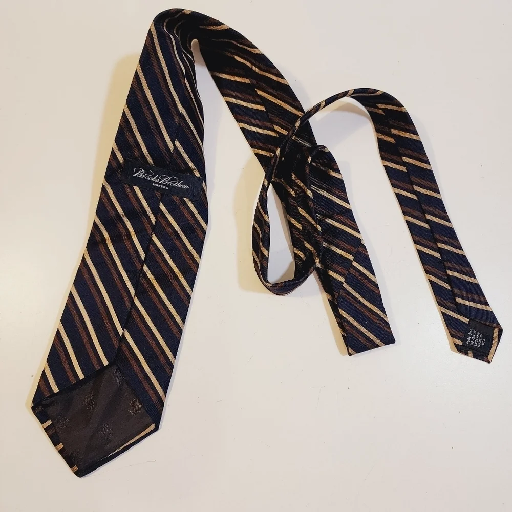 Brooks Brothers Makers Men's Stripes 100% Silk neck Tie